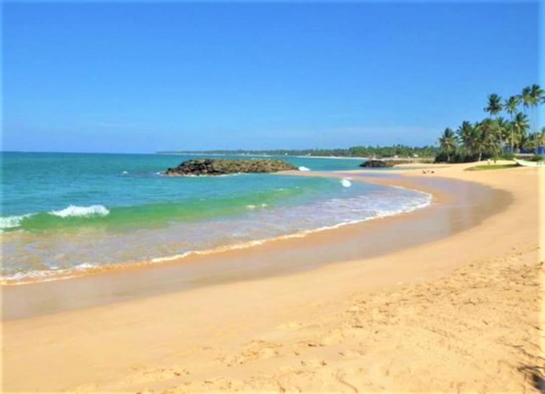 Sea Shell Villa Hikkaduwa 2 Separate Cabanas Ocean Front Villa Εξωτερικό φωτογραφία