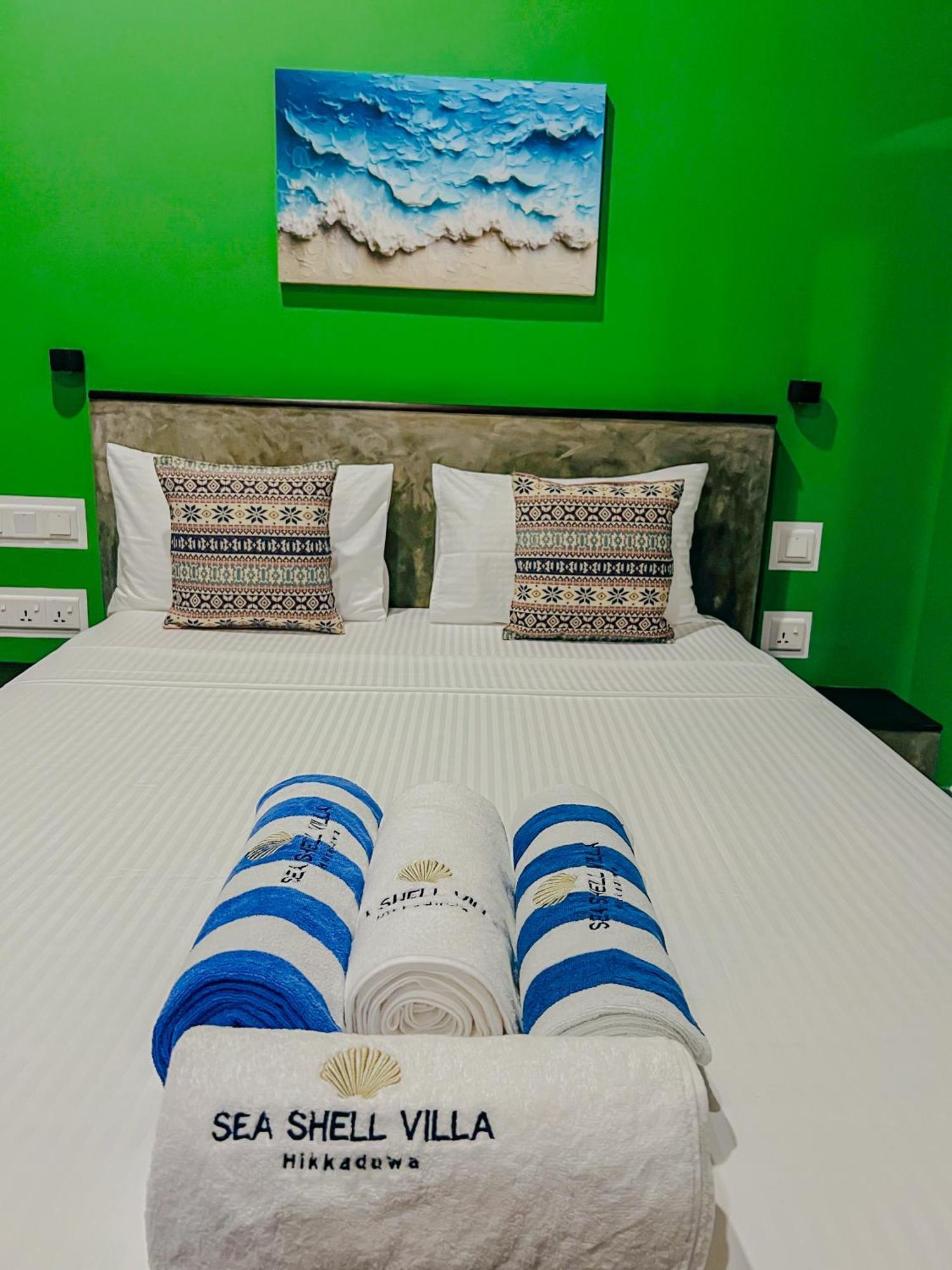 Sea Shell Villa Hikkaduwa 2 Separate Cabanas Ocean Front Villa Εξωτερικό φωτογραφία